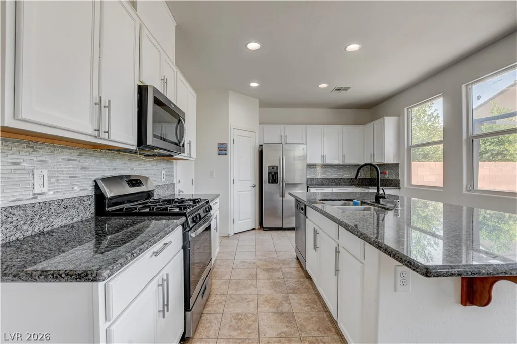 2087 Johnstown, North Las Vegas, NV 89081