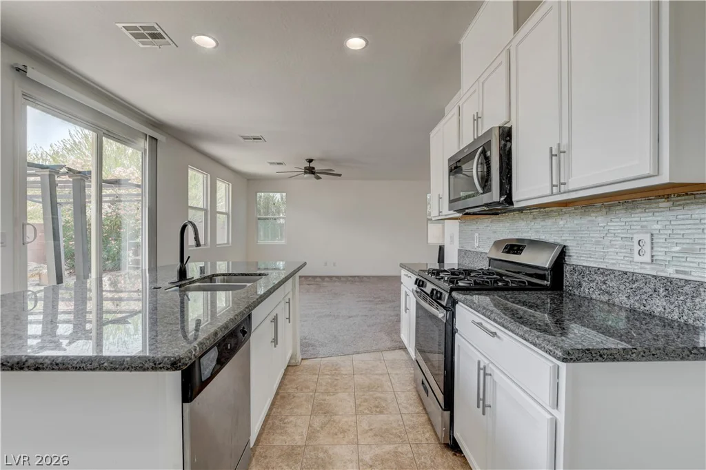 2087 Johnstown, North Las Vegas, NV 89081