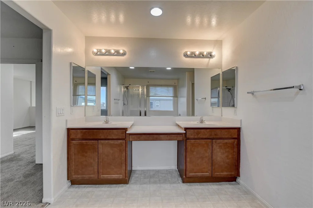 2087 Johnstown, North Las Vegas, NV 89081