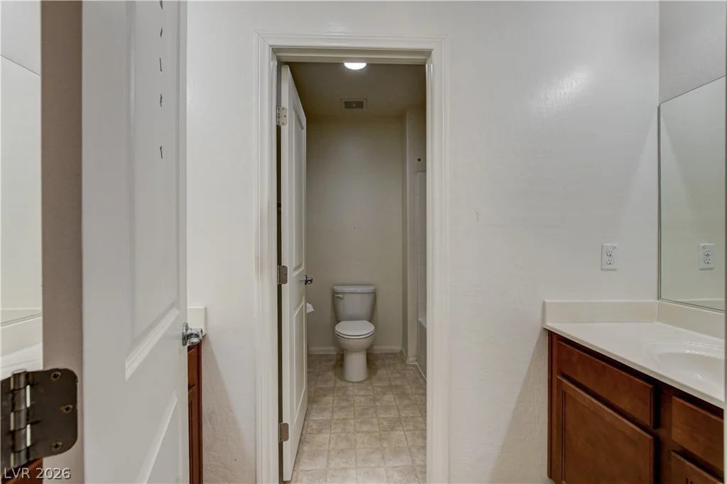 2087 Johnstown, North Las Vegas, NV 89081