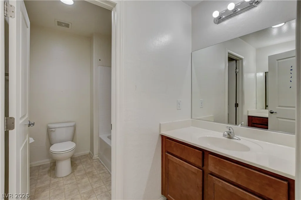 2087 Johnstown, North Las Vegas, NV 89081