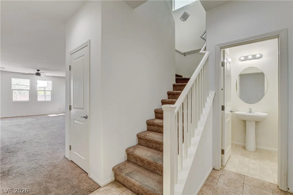 2087 Johnstown, North Las Vegas, NV 89081
