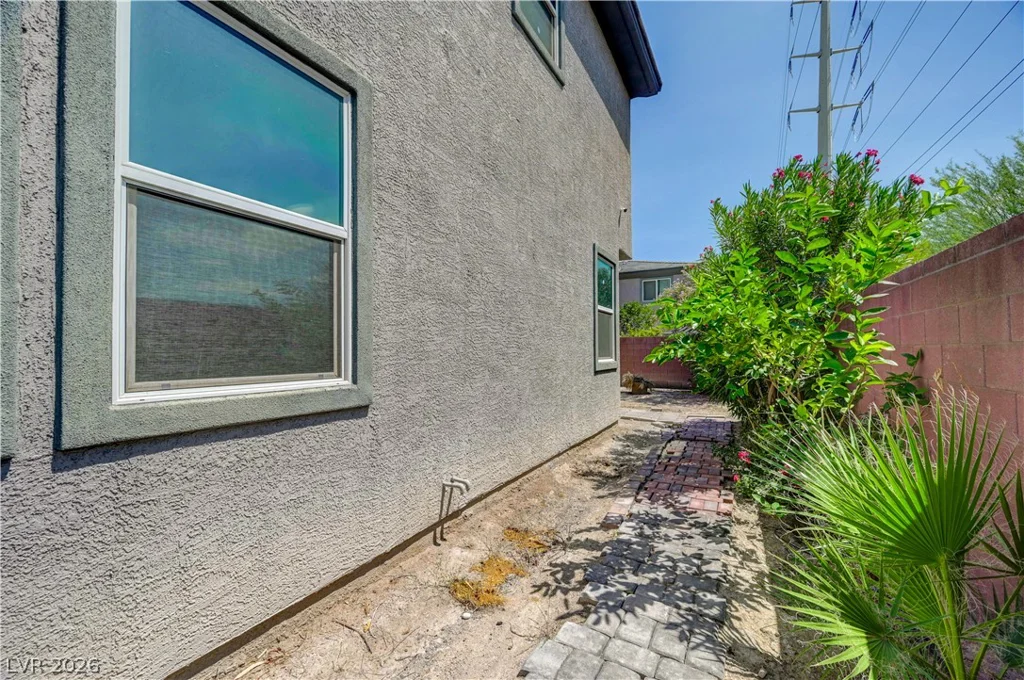 2087 Johnstown, North Las Vegas, NV 89081