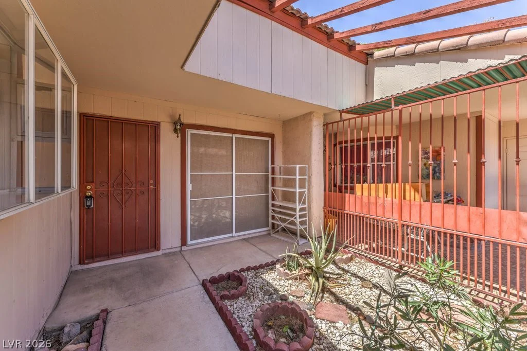 425 Lamb, Las Vegas, NV 89110