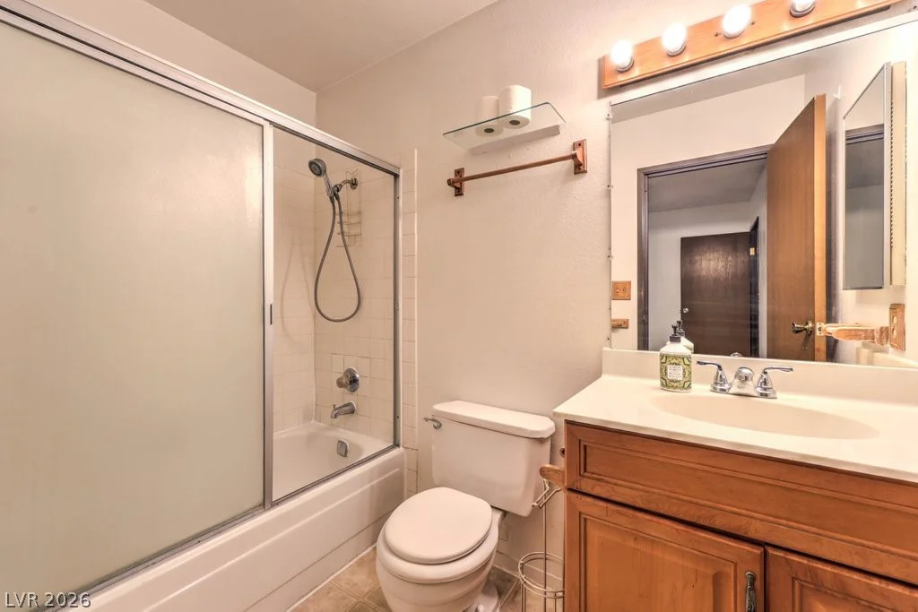 425 Lamb, Las Vegas, NV 89110