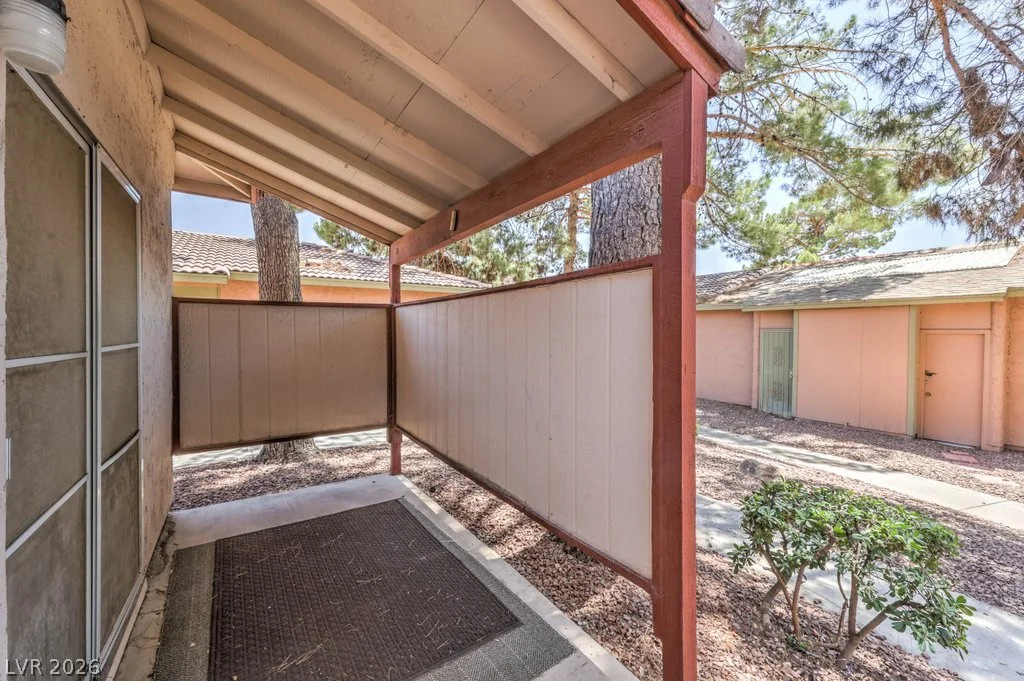 425 Lamb, Las Vegas, NV 89110