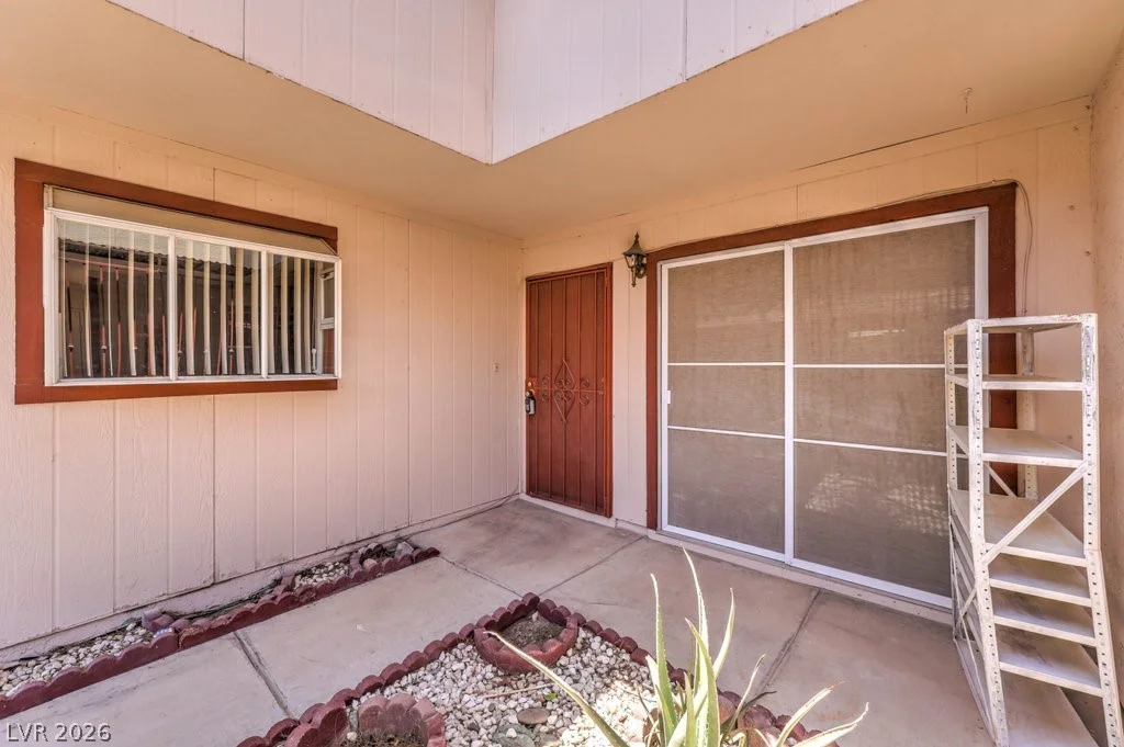 425 Lamb, Las Vegas, NV 89110