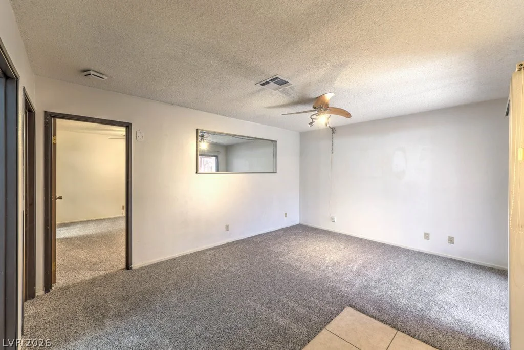 425 Lamb, Las Vegas, NV 89110