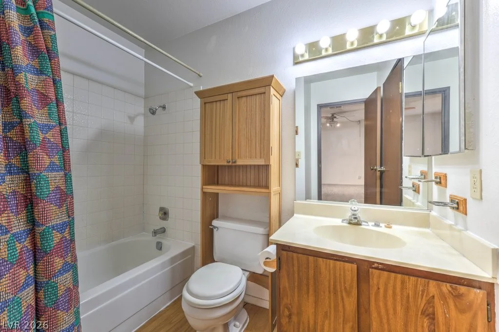 425 Lamb, Las Vegas, NV 89110