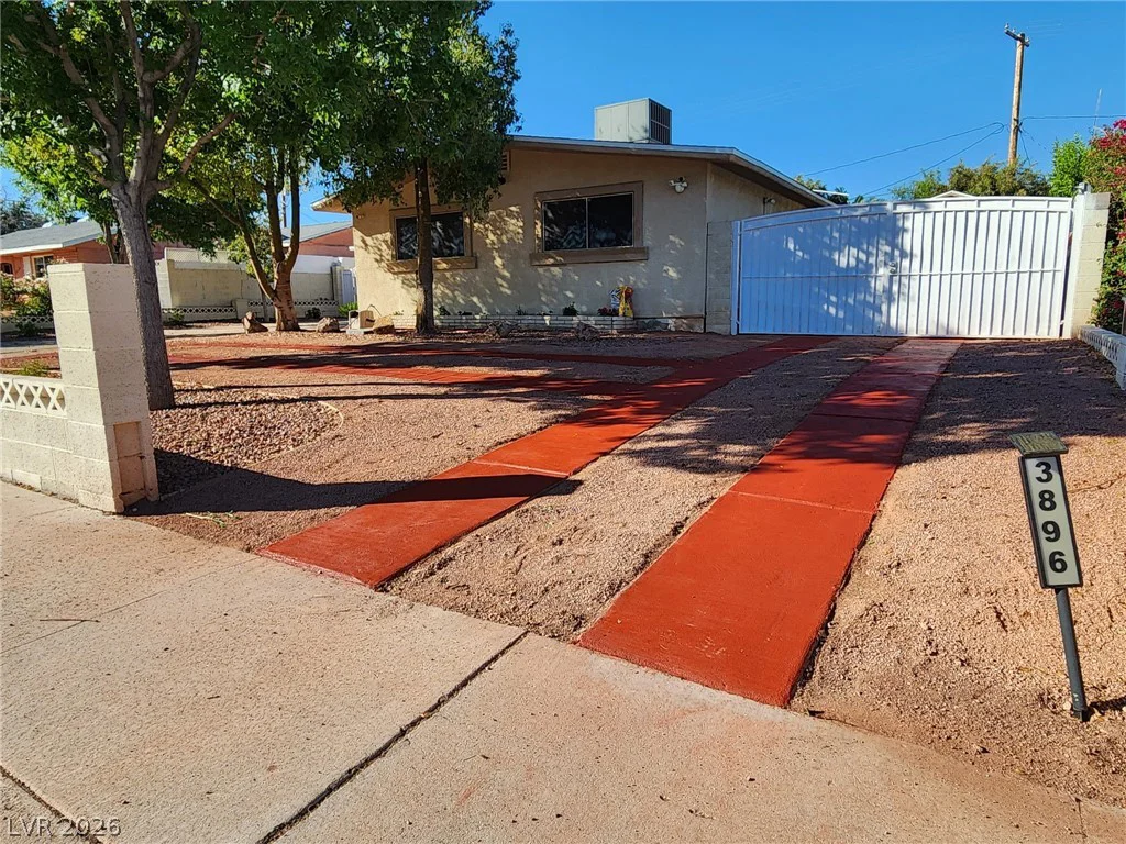 3896 Acapulco, Las Vegas, NV 89121