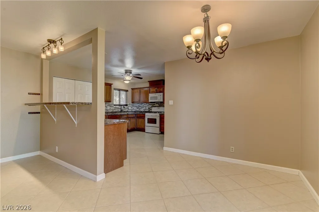 3896 Acapulco, Las Vegas, NV 89121