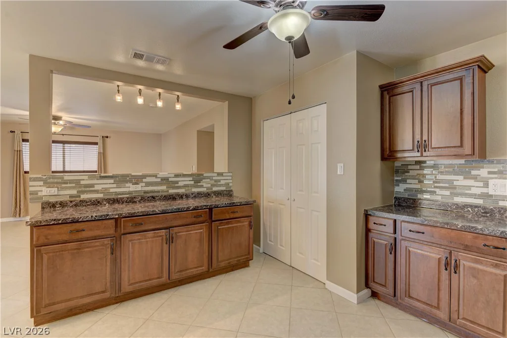 3896 Acapulco, Las Vegas, NV 89121