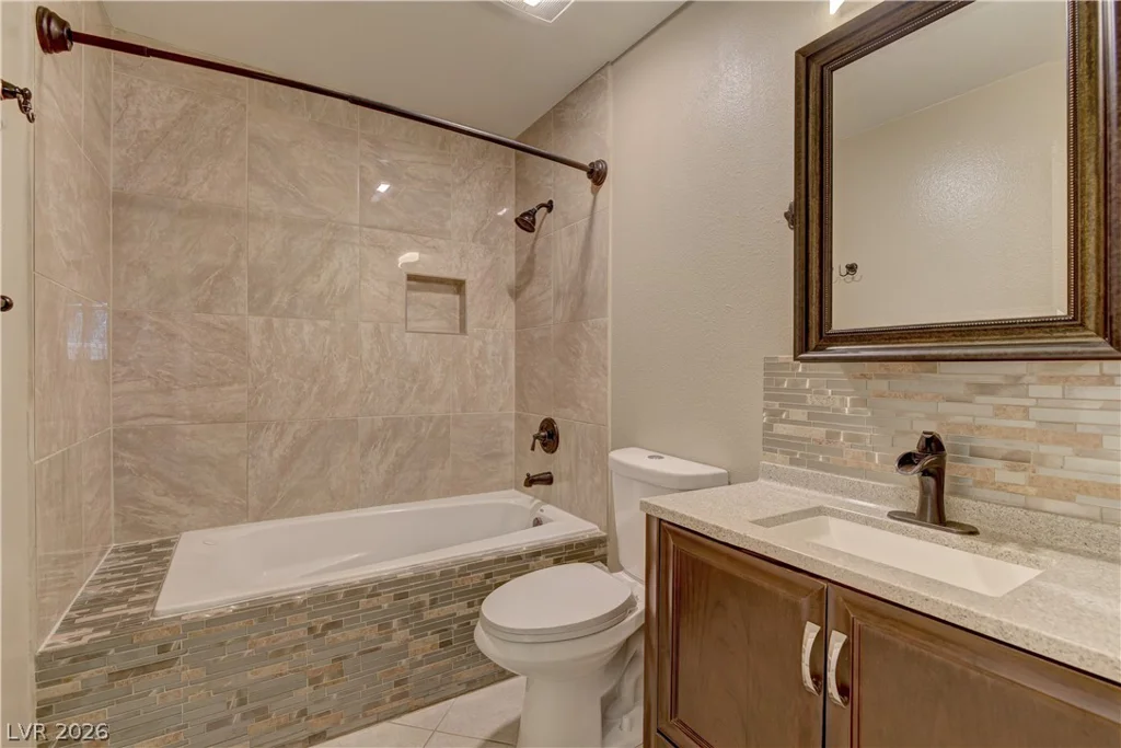 3896 Acapulco, Las Vegas, NV 89121