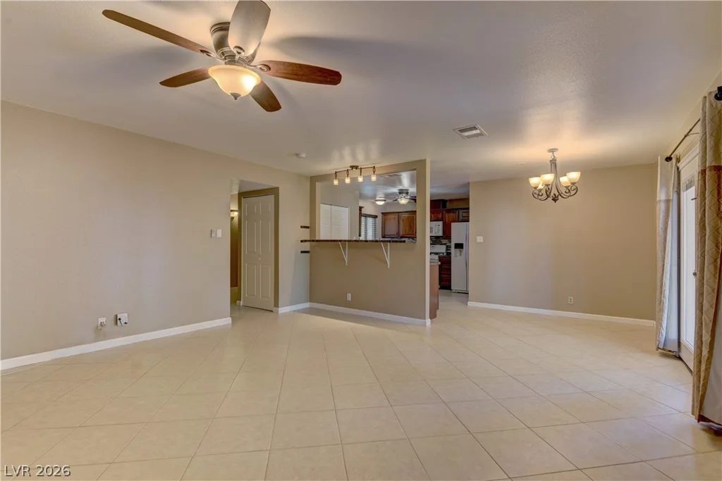 3896 Acapulco, Las Vegas, NV 89121