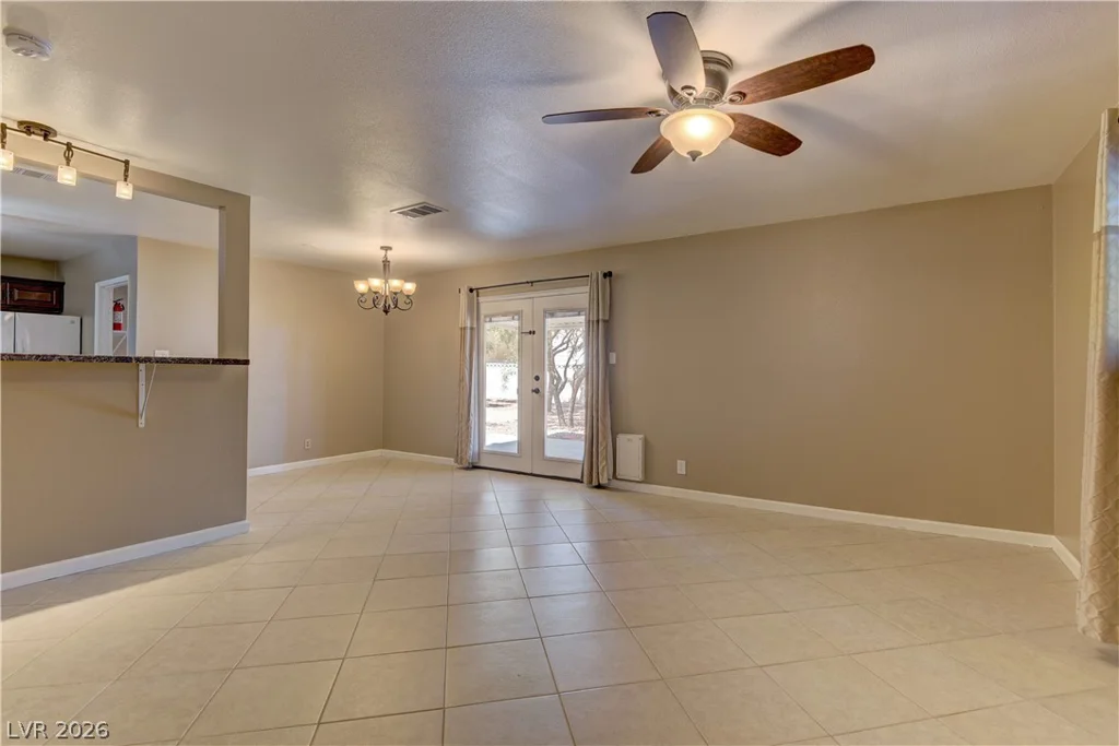 3896 Acapulco, Las Vegas, NV 89121