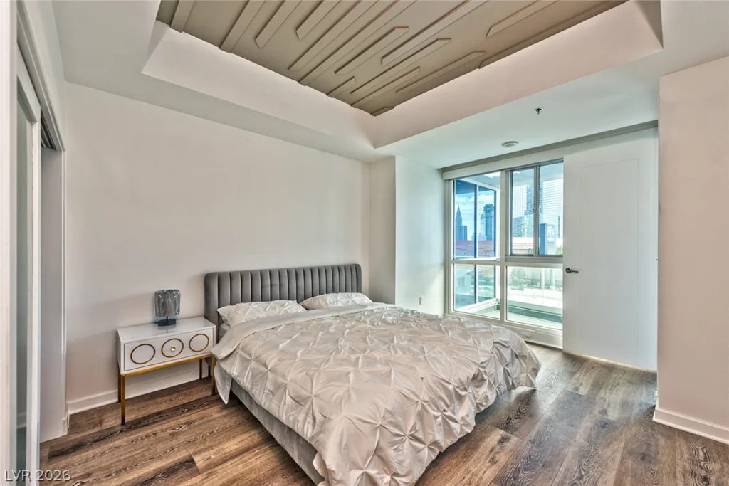 4575 Dean Martin, Las Vegas, NV 89103
