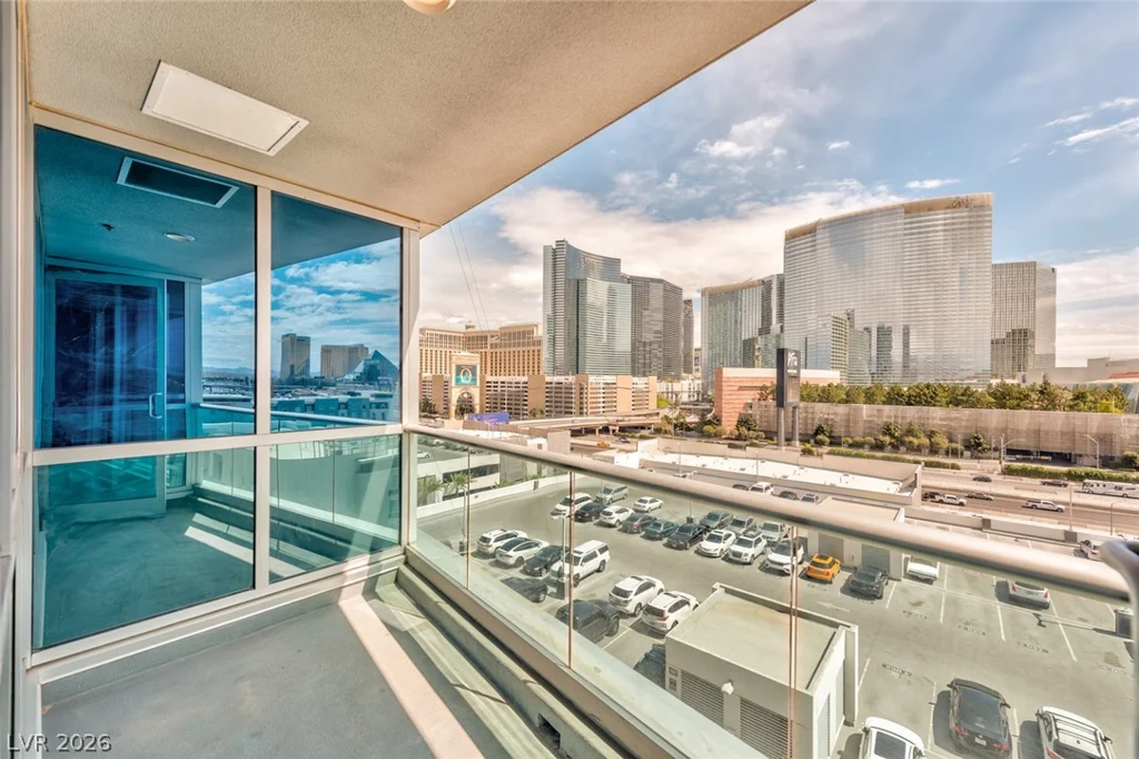 4575 Dean Martin, Las Vegas, NV 89103