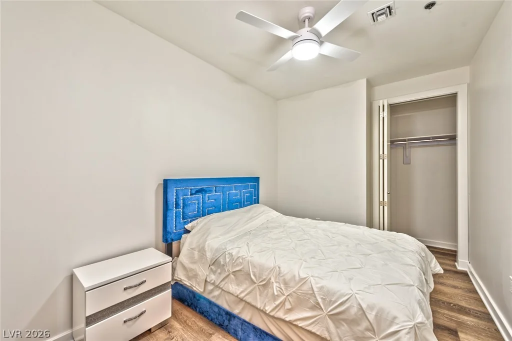 4575 Dean Martin, Las Vegas, NV 89103
