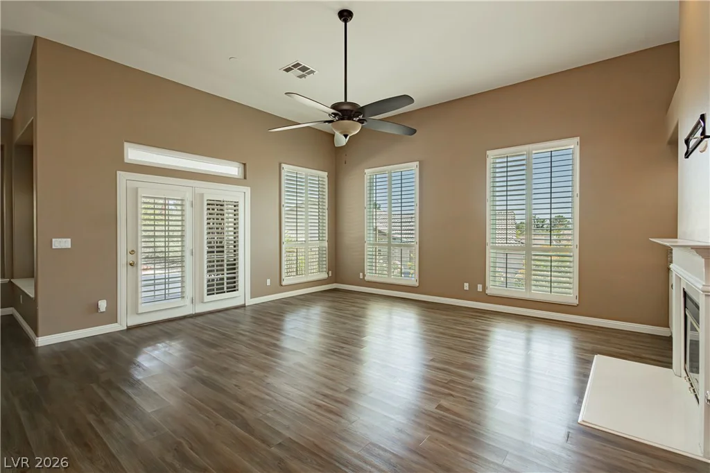 5104 Desert Lily, Las Vegas, NV 89130