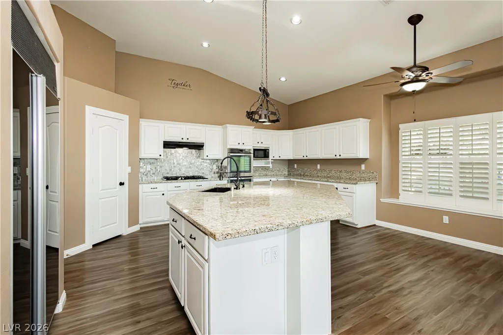 5104 Desert Lily, Las Vegas, NV 89130