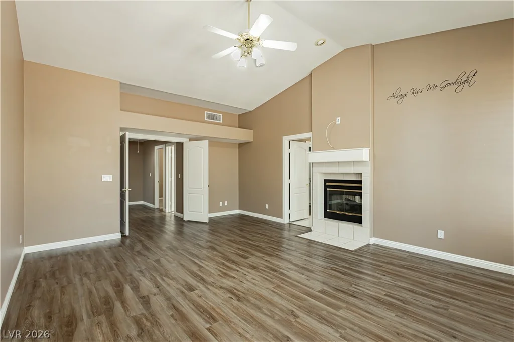 5104 Desert Lily, Las Vegas, NV 89130