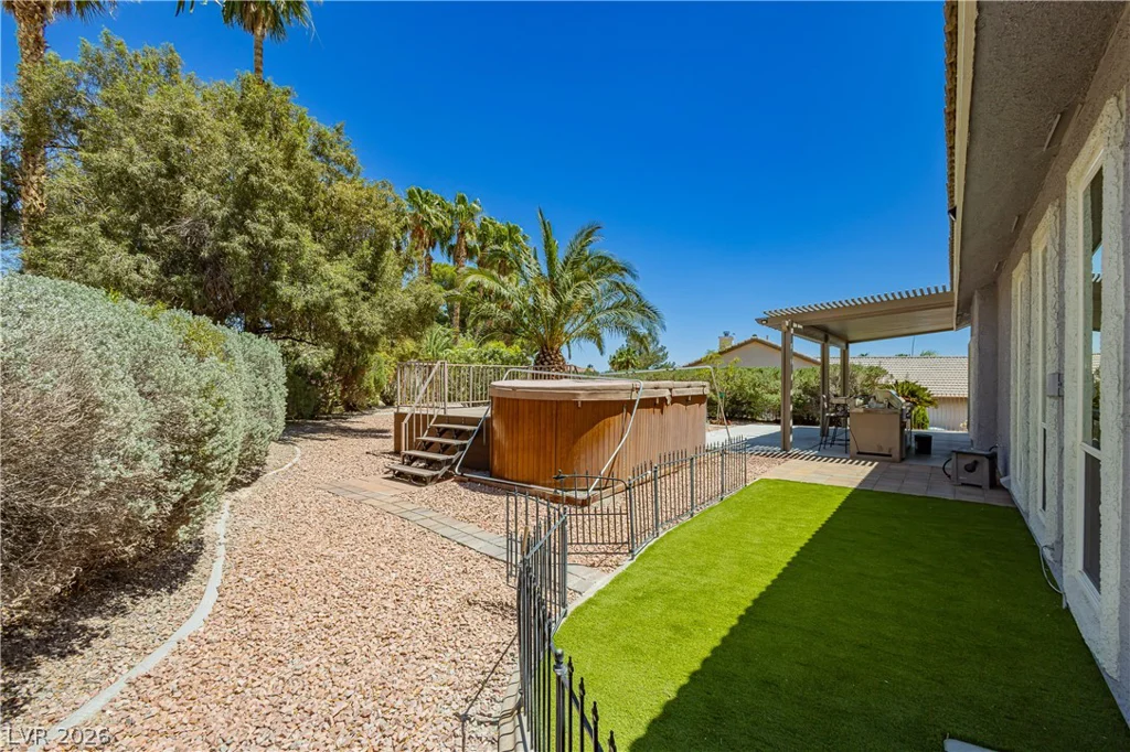5104 Desert Lily, Las Vegas, NV 89130