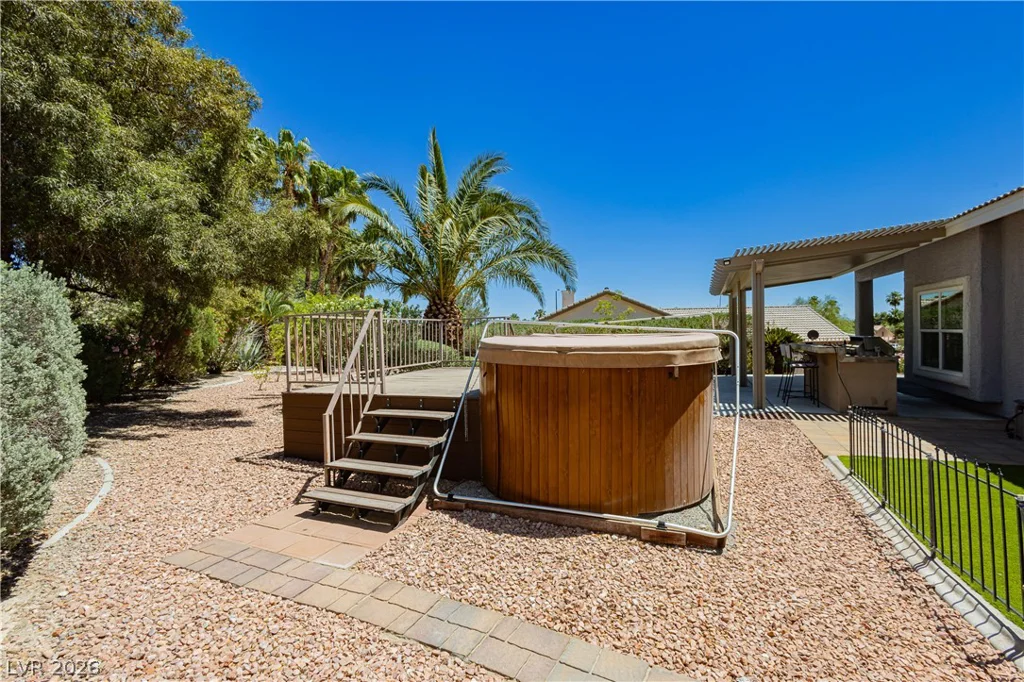 5104 Desert Lily, Las Vegas, NV 89130