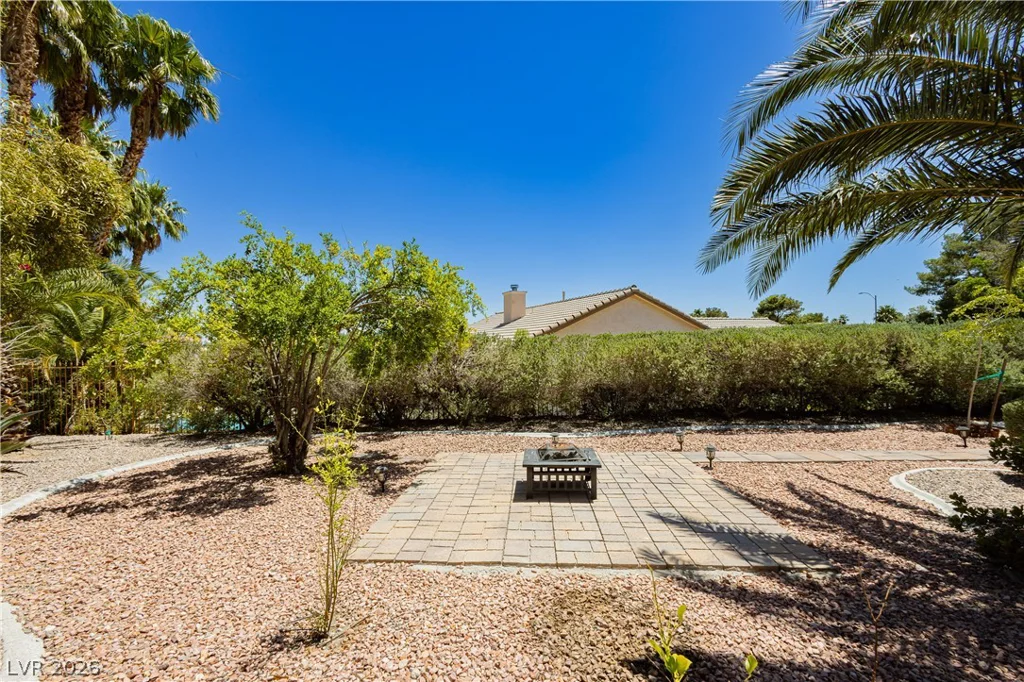 5104 Desert Lily, Las Vegas, NV 89130