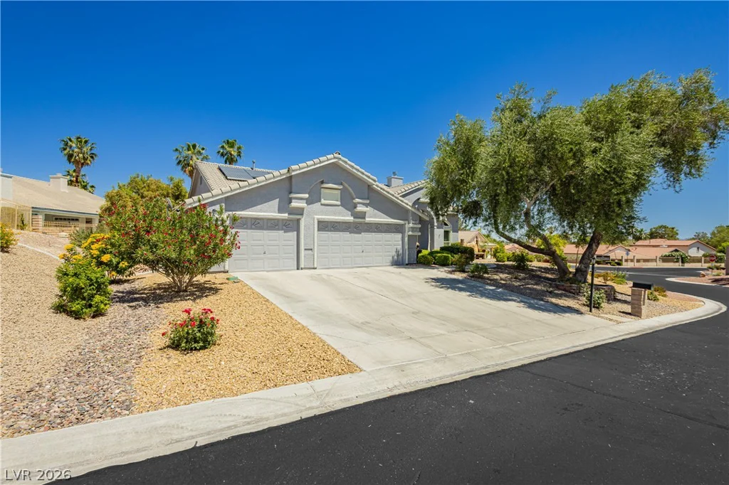 5104 Desert Lily, Las Vegas, NV 89130