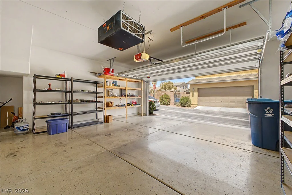 10827 Azure Ocean, Las Vegas, NV 89166