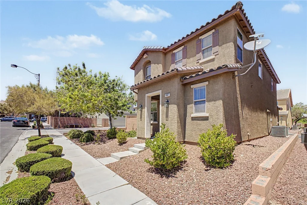 10827 Azure Ocean, Las Vegas, NV 89166