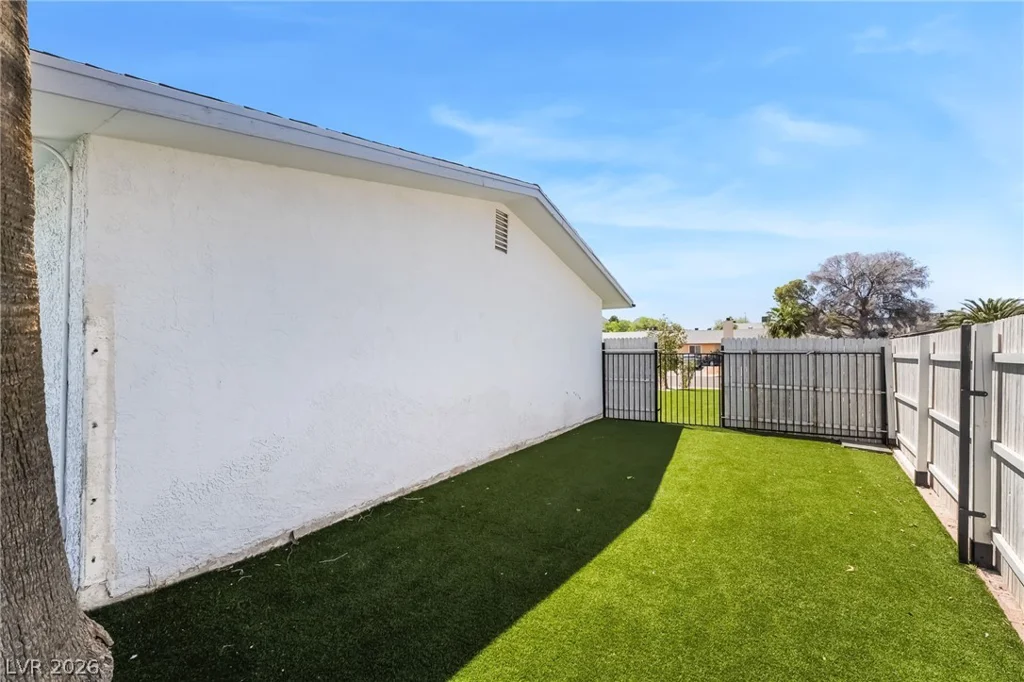 431 Scenic, Henderson, NV 89002