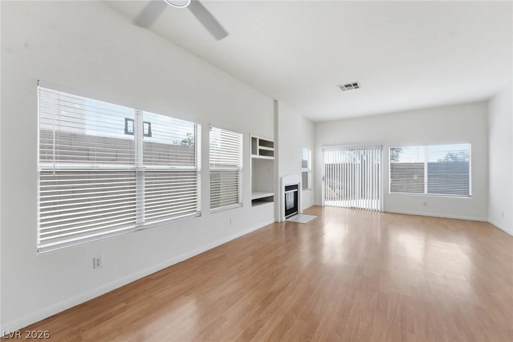 3872 Crest Horn Dr, Las Vegas, NV 89147