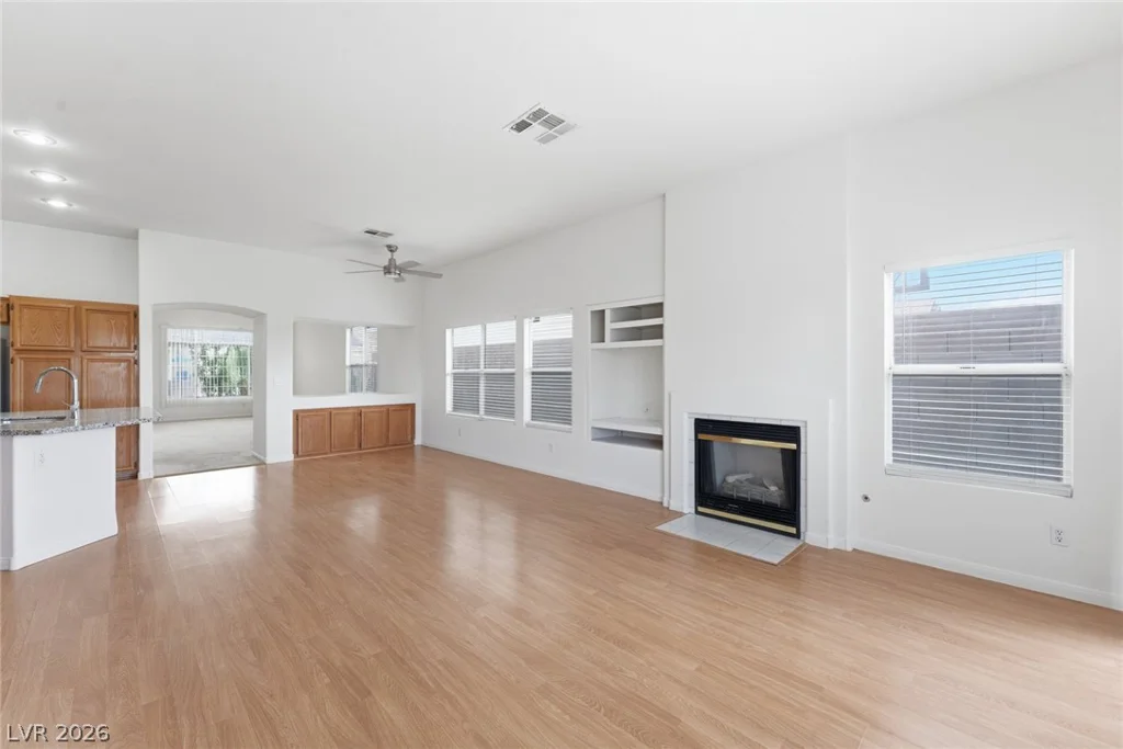 3872 Crest Horn Dr, Las Vegas, NV 89147
