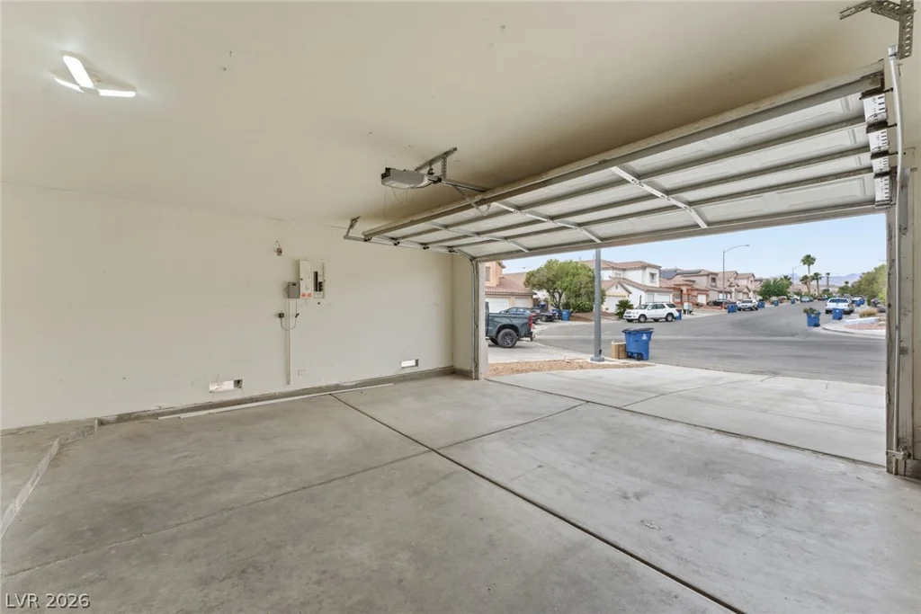 3872 Crest Horn Dr, Las Vegas, NV 89147