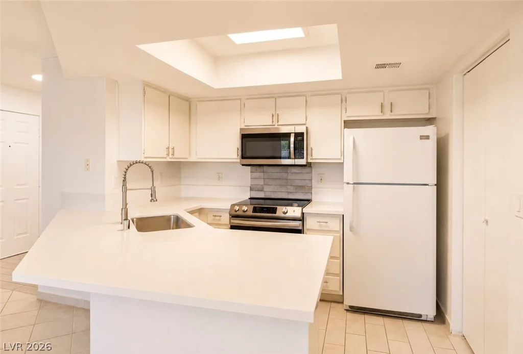 8600 Charleston, Las Vegas, NV 89117