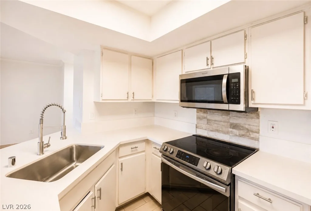 8600 Charleston, Las Vegas, NV 89117