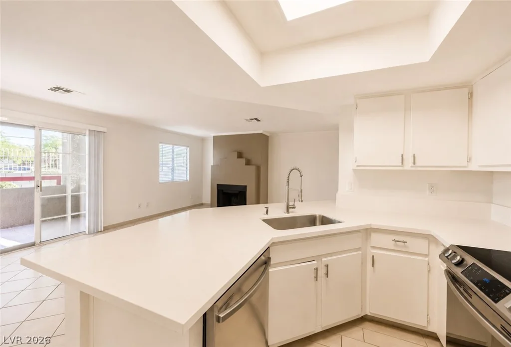 8600 Charleston, Las Vegas, NV 89117