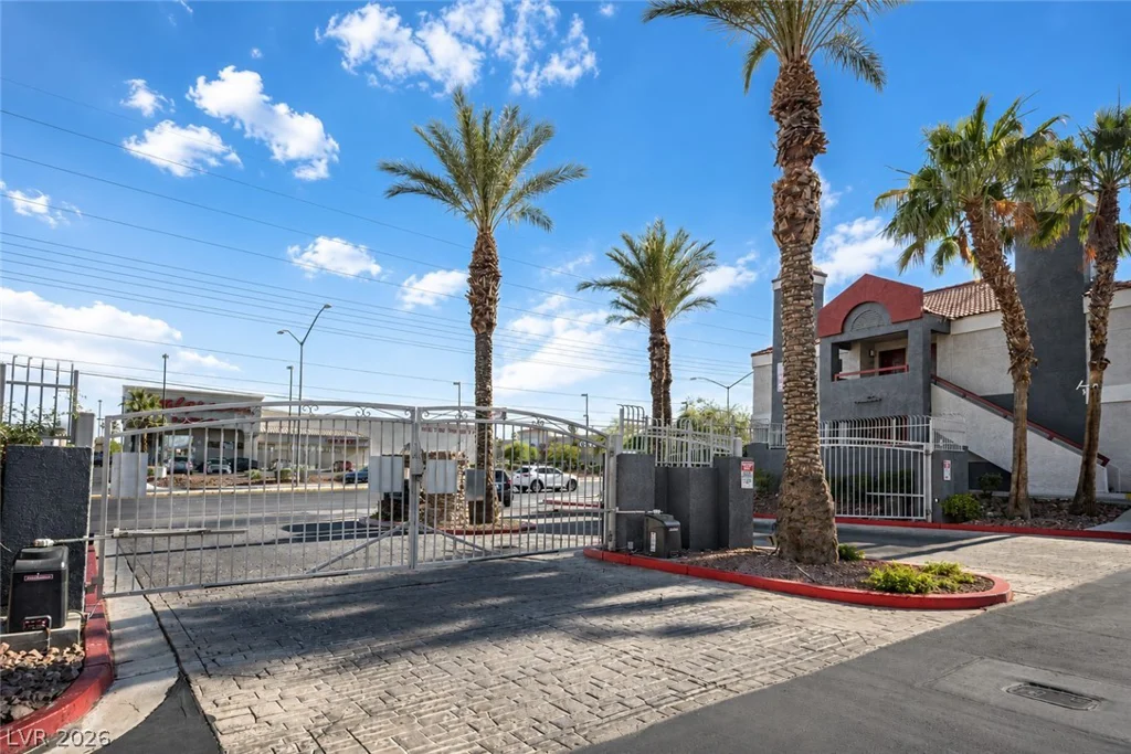 8600 Charleston, Las Vegas, NV 89117