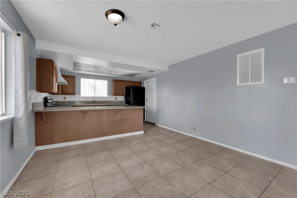 4444 Desert Inn, Las Vegas, NV 89102