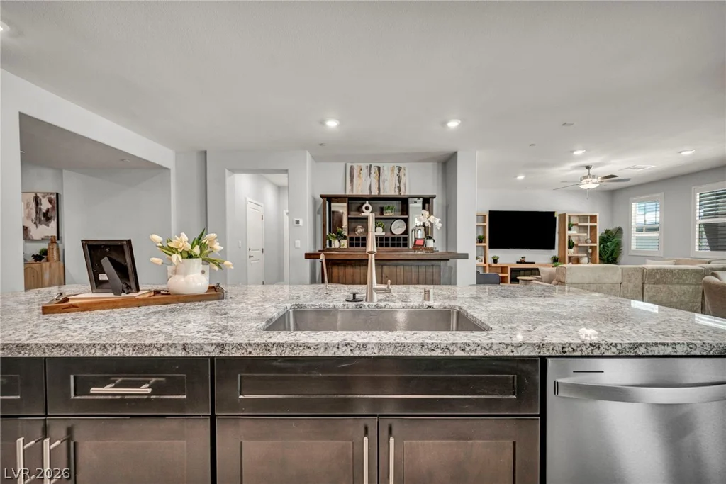 1137 Green Lovebird, Henderson, NV 89011