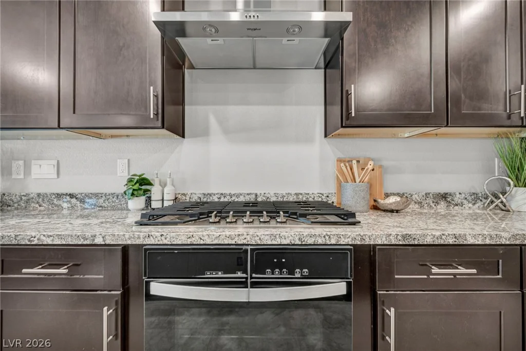 1137 Green Lovebird, Henderson, NV 89011