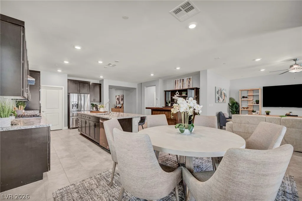 1137 Green Lovebird, Henderson, NV 89011