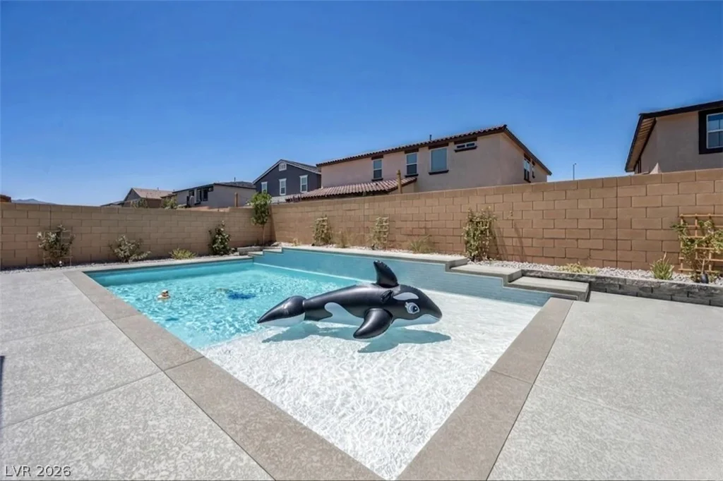 1137 Green Lovebird, Henderson, NV 89011