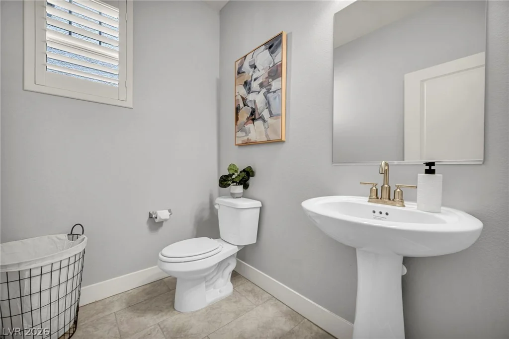 1137 Green Lovebird, Henderson, NV 89011