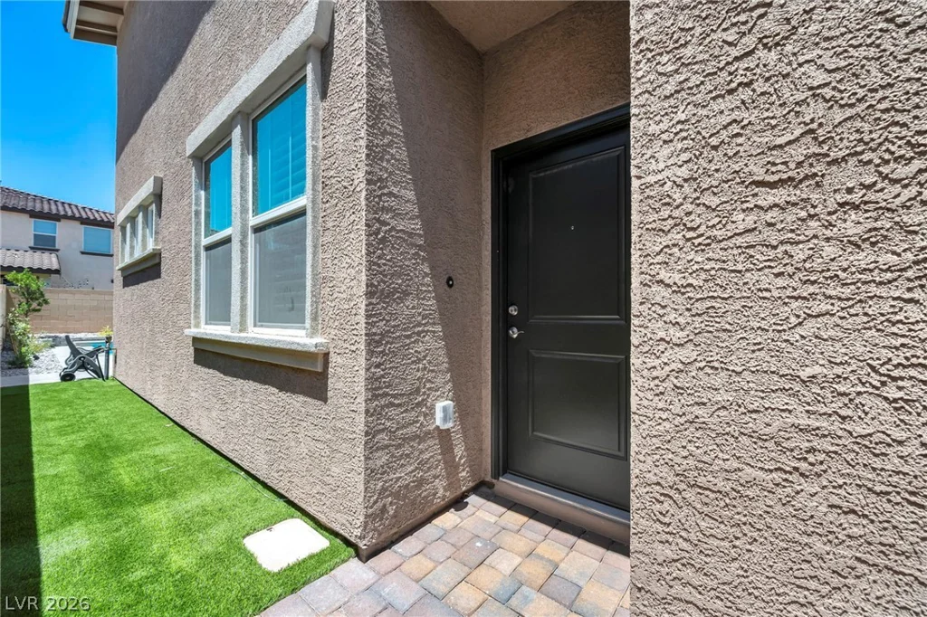 1137 Green Lovebird, Henderson, NV 89011