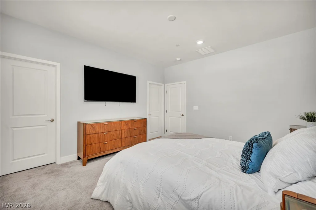 1137 Green Lovebird, Henderson, NV 89011