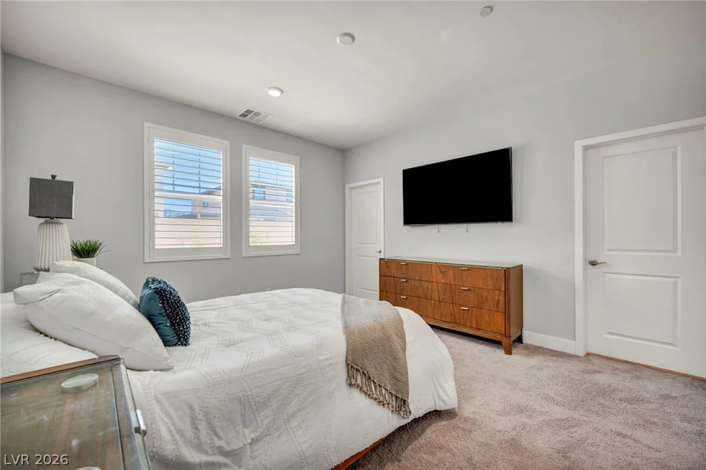 1137 Green Lovebird, Henderson, NV 89011