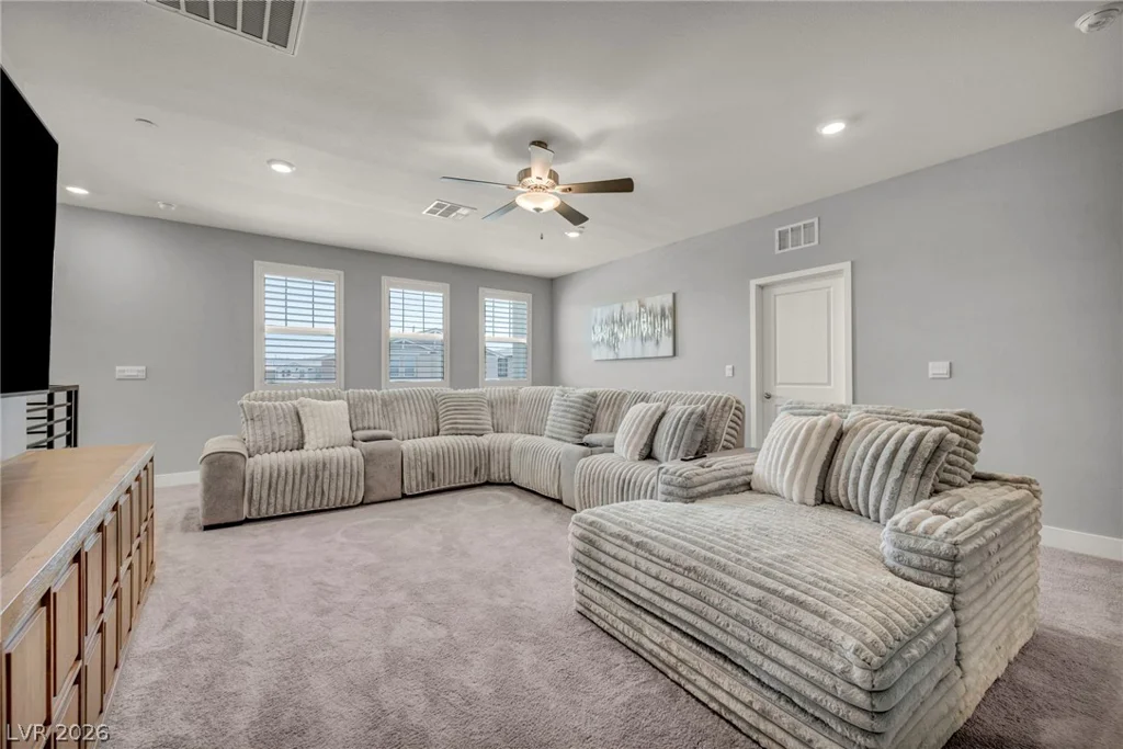 1137 Green Lovebird, Henderson, NV 89011