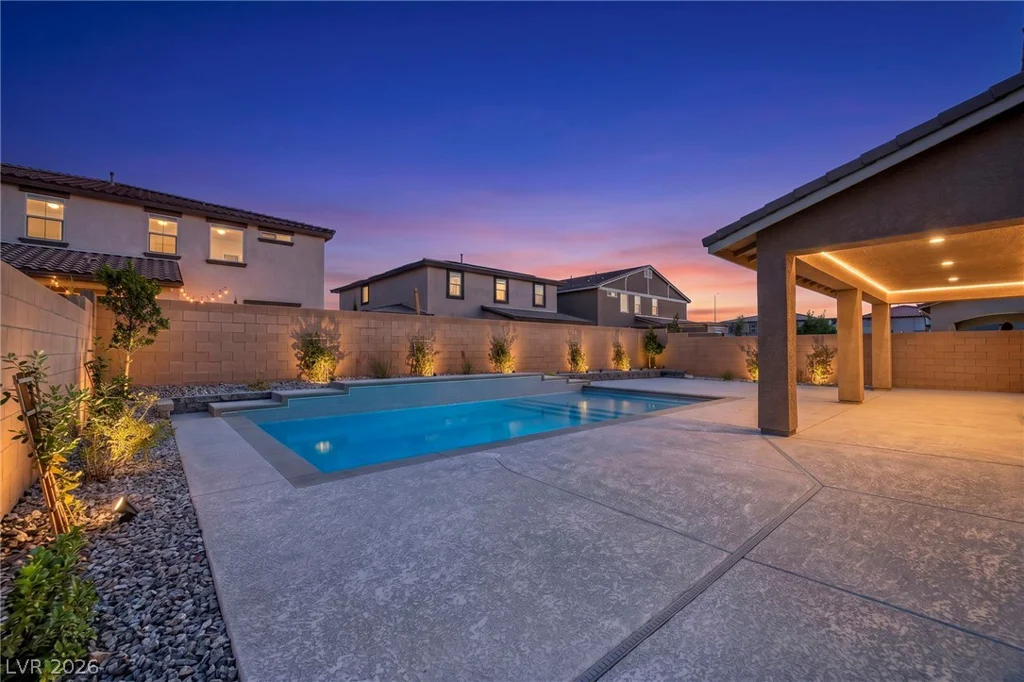 1137 Green Lovebird, Henderson, NV 89011
